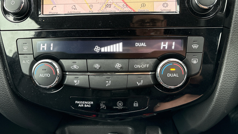 Nissan Qashqai 1.3 DiG-T Tekna 5dr Petrol Hatchback